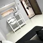 アパート Apartament Intrare Satul De Vacanta コンスタンツァ